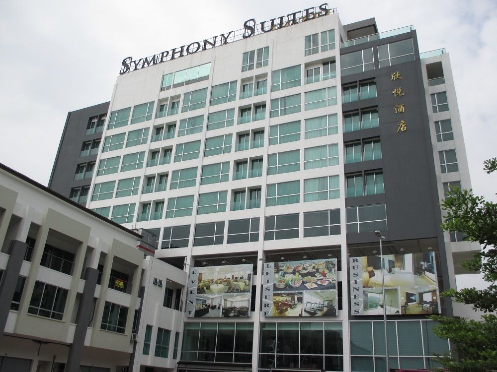 איפוה Symphony Suites Hotel מראה חיצוני תמונה